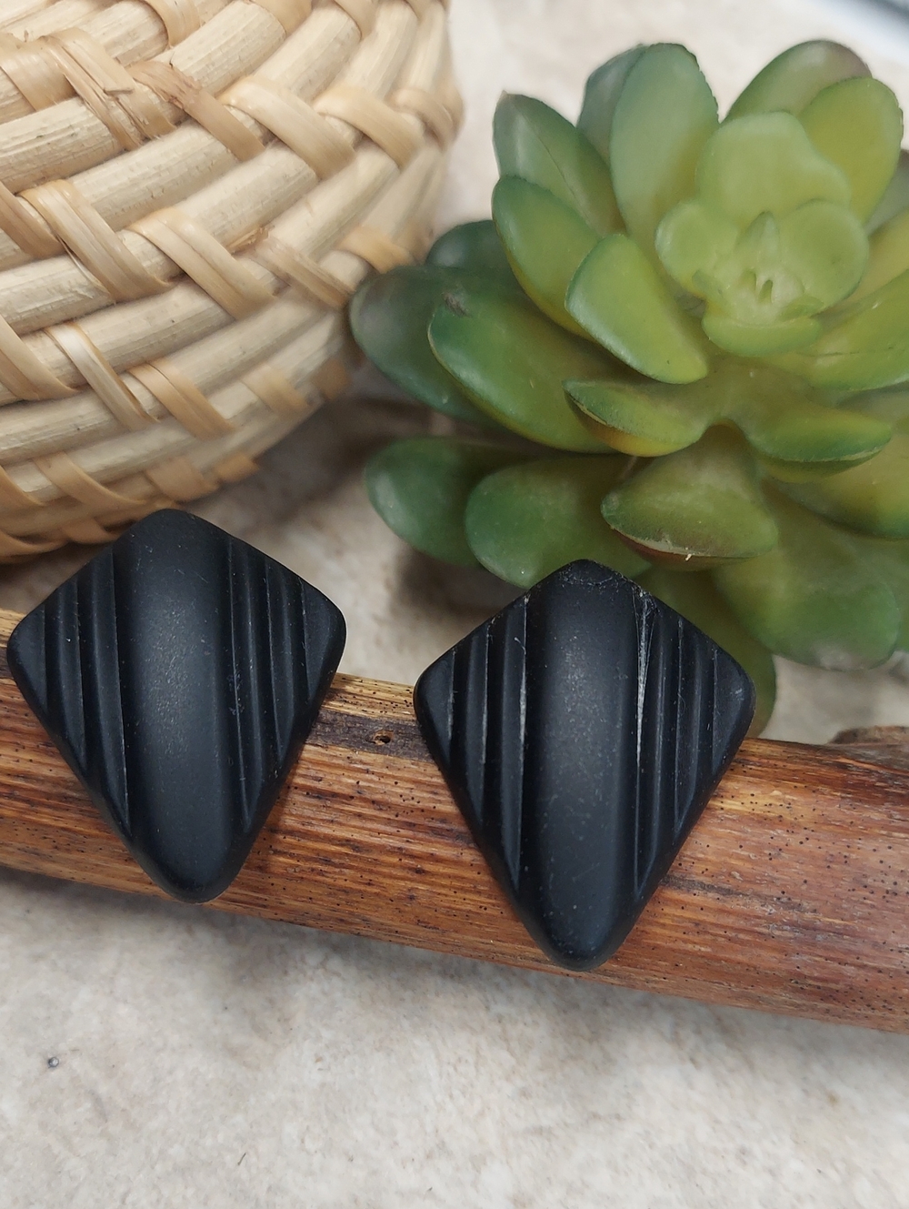 E3099 Vintage 80s Black Geo Matte Diamond Shaped Puff Raised Earrings